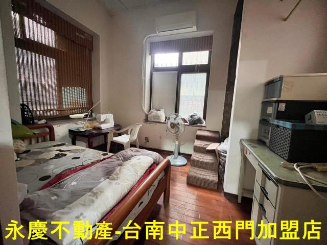 台南南區透天-11