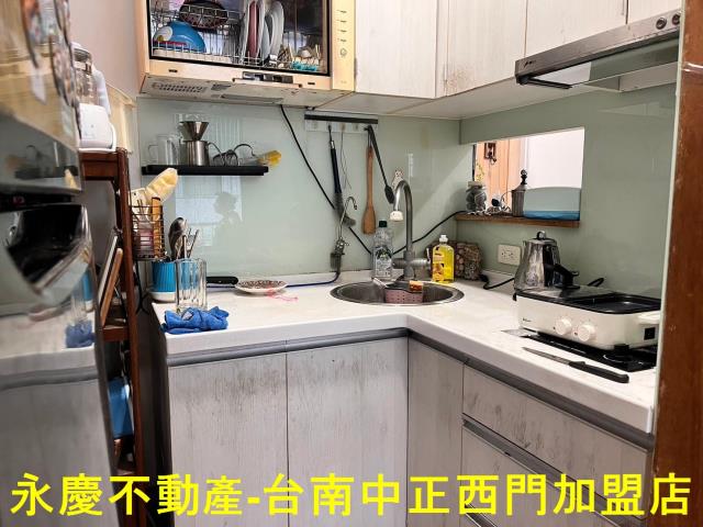 台南南區透天-12