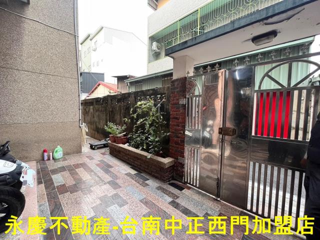 台南南區透天-1