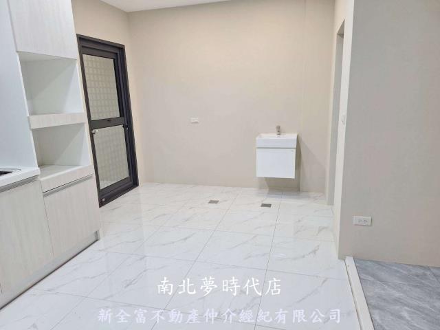 台南安南透天-8