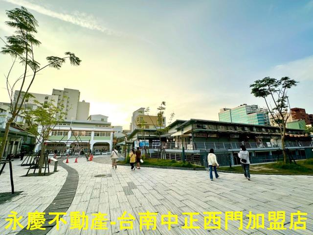 中西區透天-11