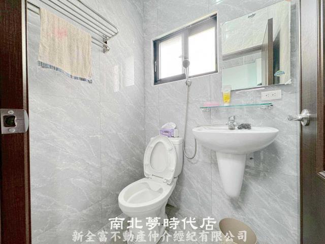 台南安平透天-6