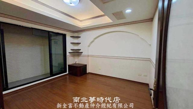 台南東區透天-1