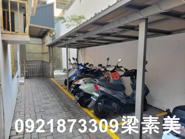 台南東區套房-11