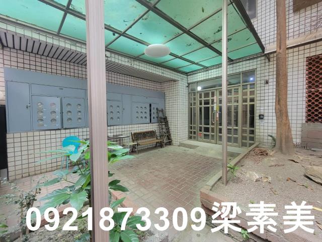 台南東區套房-12