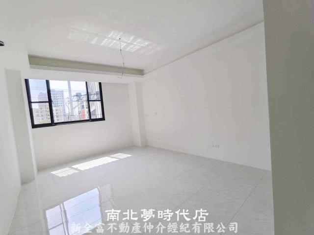 台南東區透天-1