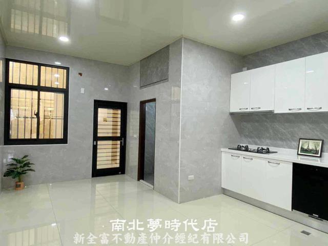 台南安南透天-13