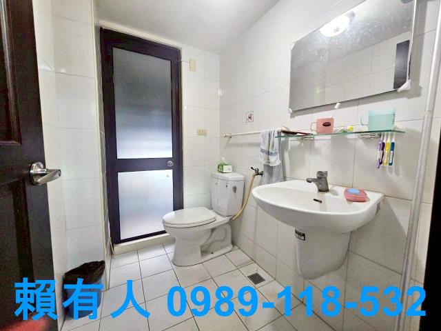 台南東區透天-12