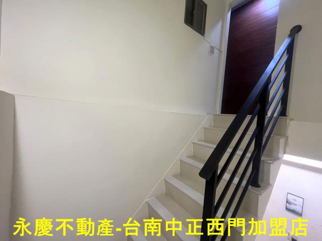 台南東區透天-9