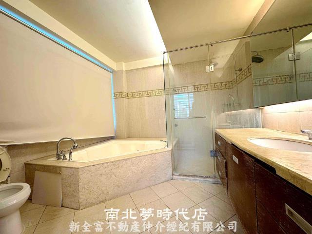 台南南區透天-9