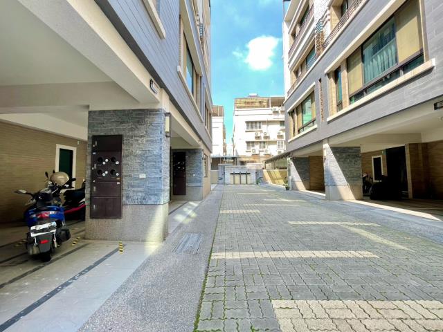 台南新市透天-12