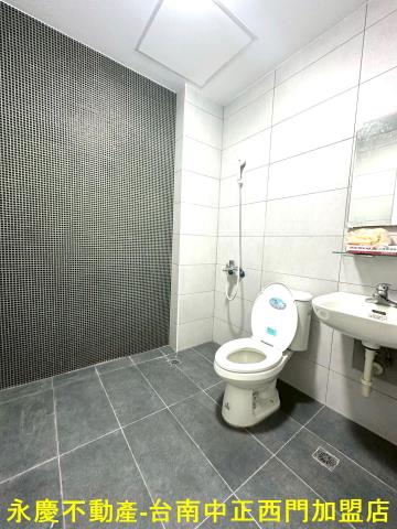 台南中西區透天-6