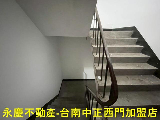 台南南區公寓-13