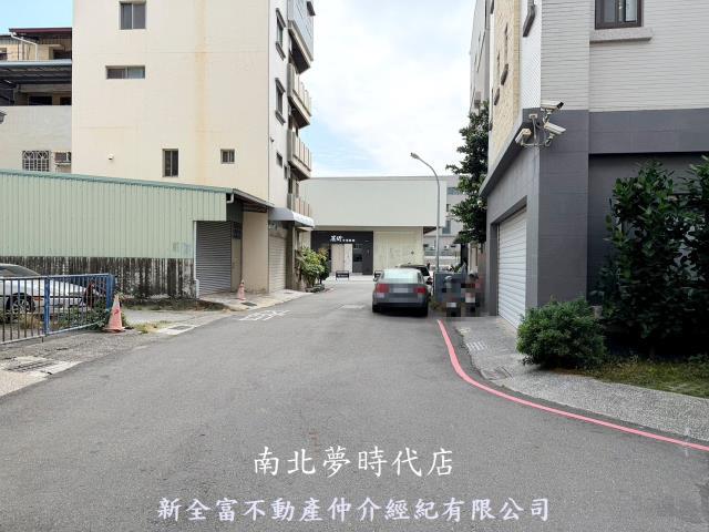 台南東區透天-13