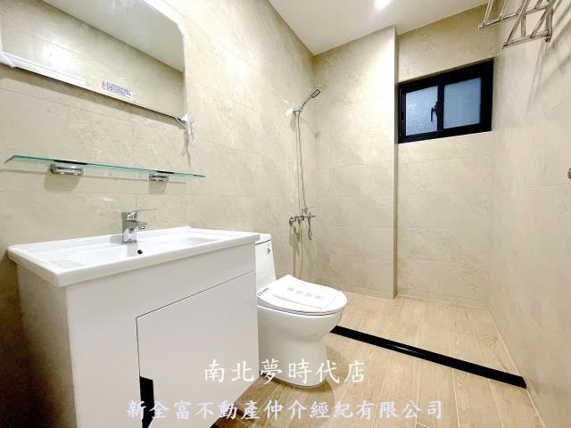 台南中西區透天-12