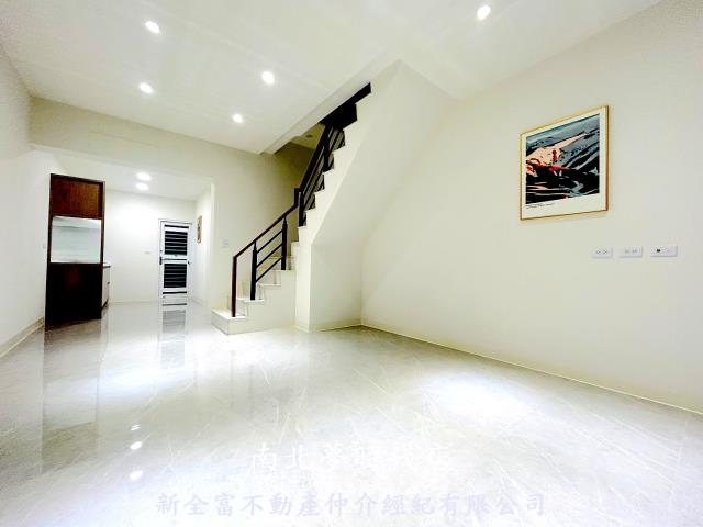 台南永康透天-1