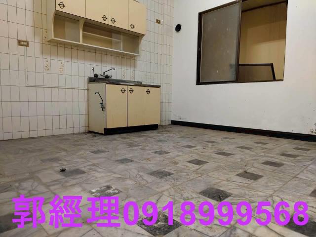 台南中西區透天-8