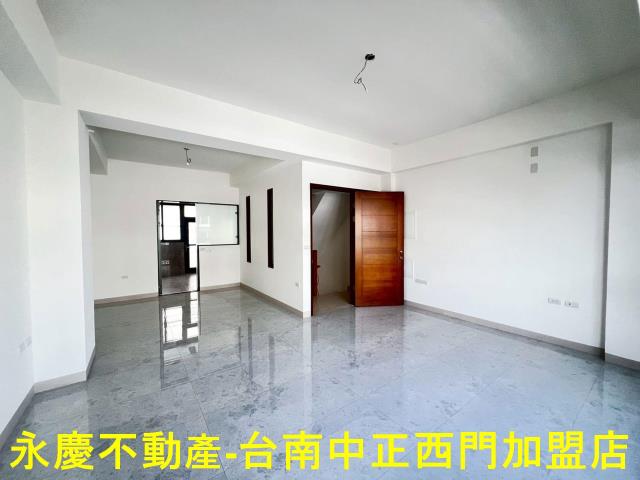 台南南區透天-7