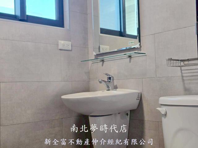 台南新市大樓-11