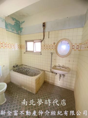 台南中西區透天-11