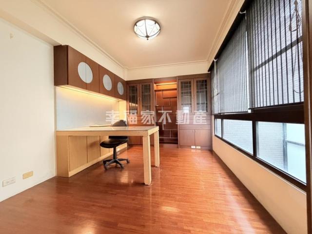 台南安平店面-4