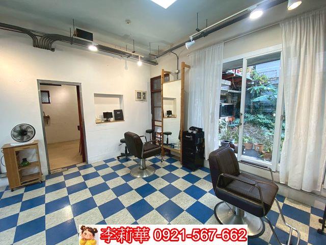 台南東區透天-11