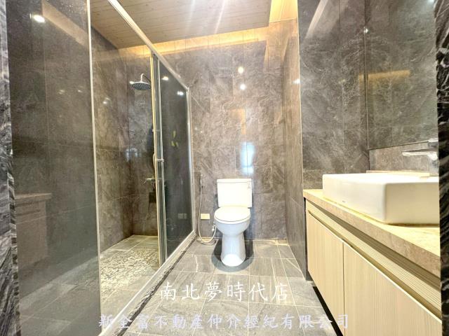 台南安平透天-12