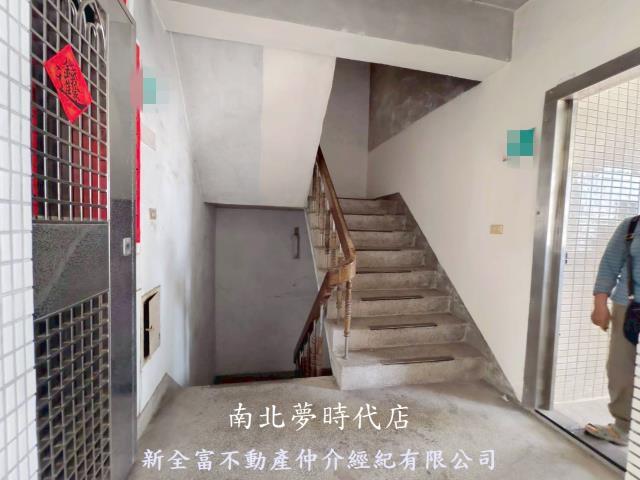 台南南區公寓-11