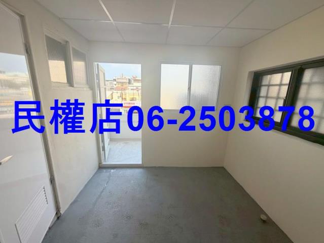 台南東區透天-8