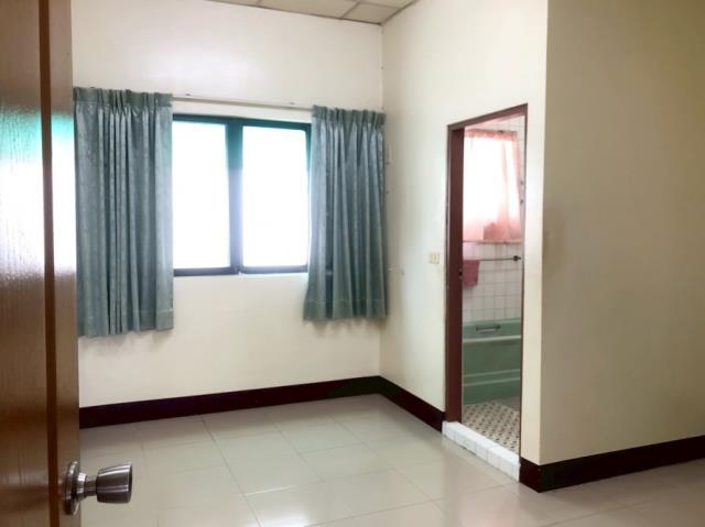 台南南區透天-13