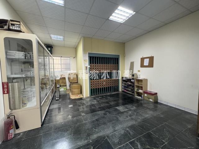 台南安平店面-4