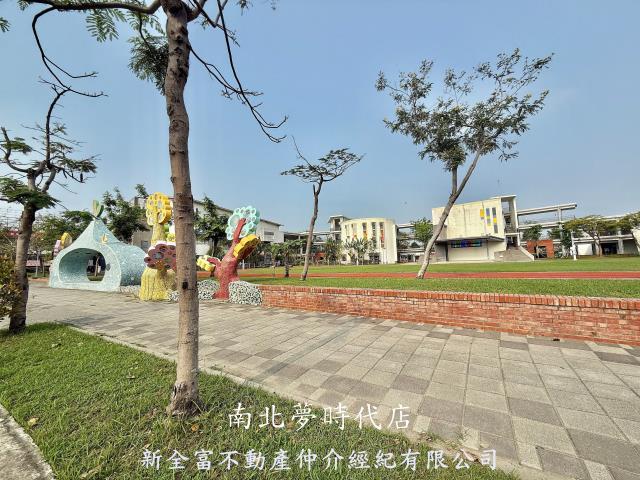 台南安平透天-11