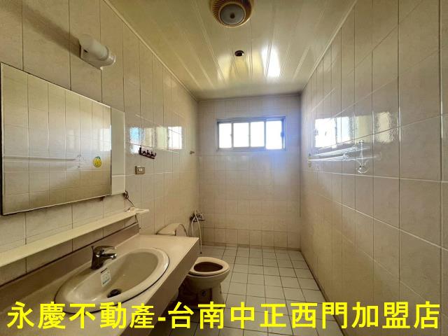 台南安南透天-12