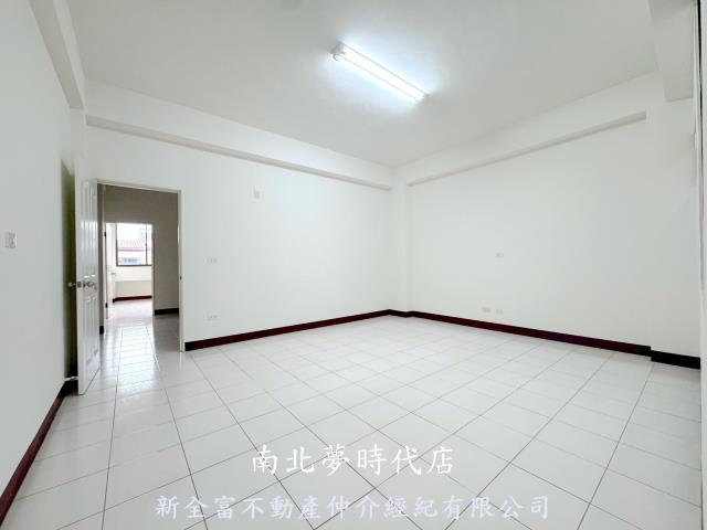 台南安平透天-7