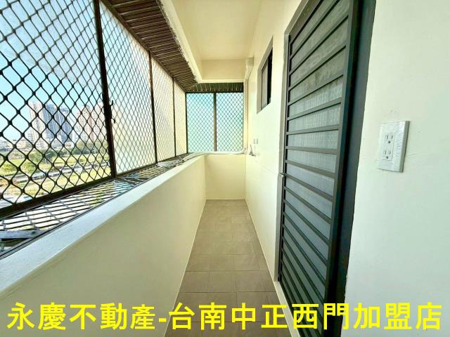 台南中西區公寓-9
