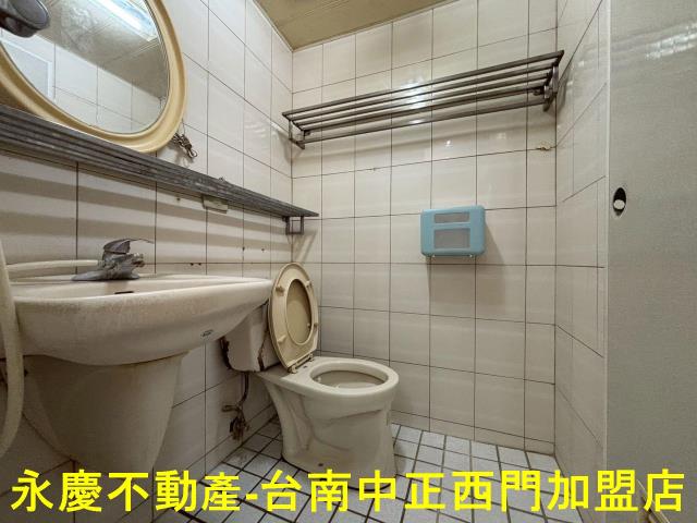 台南東區透天-0