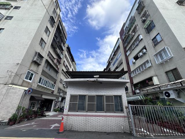 台南南區透天-2