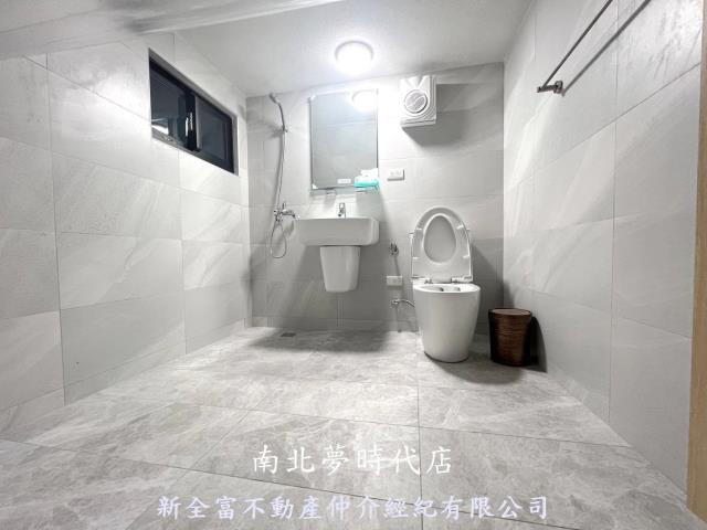 台南關廟透天-12